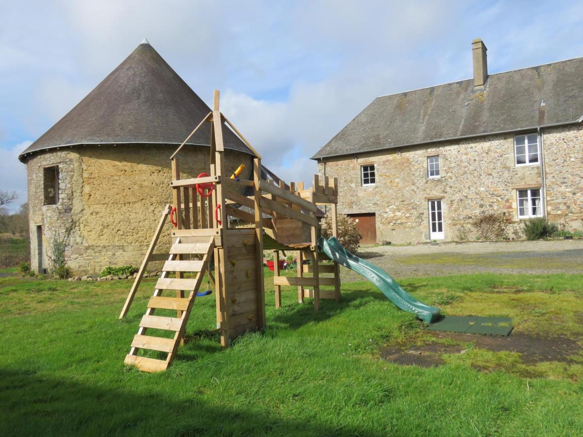 La Synchronicite - Chambres D'Hotes Saint-Sauveur-Villages Exterior foto