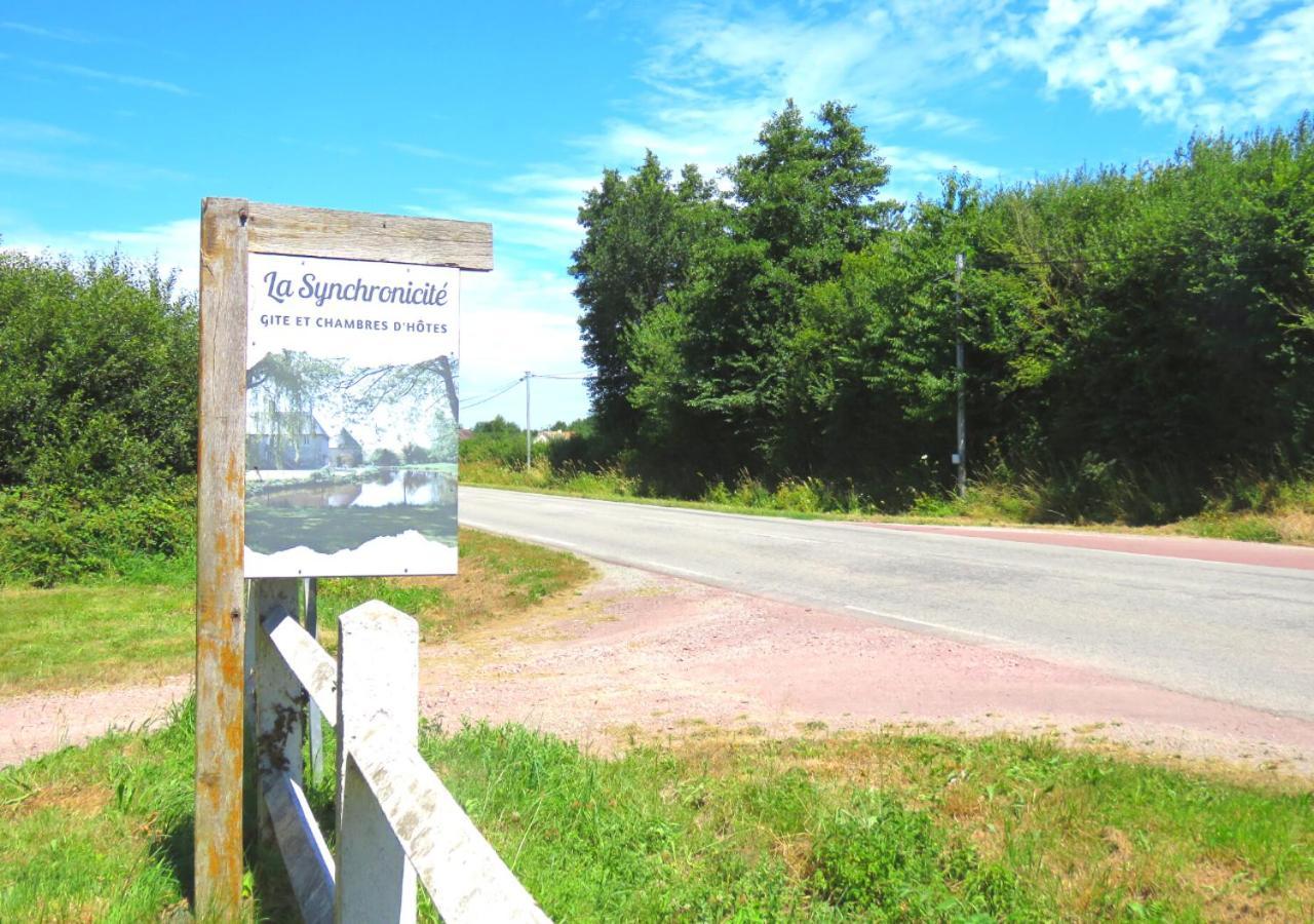 La Synchronicite - Chambres D'Hotes Saint-Sauveur-Villages Exterior foto